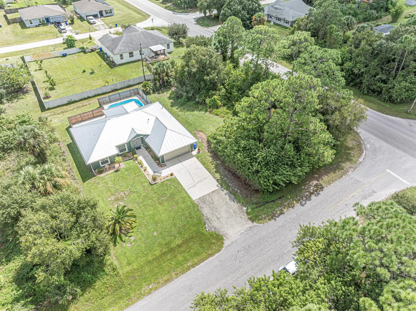 3 bedroom 2 bath Residential for sale at 7926 102ND Avenue, Vero Beach FL 32967