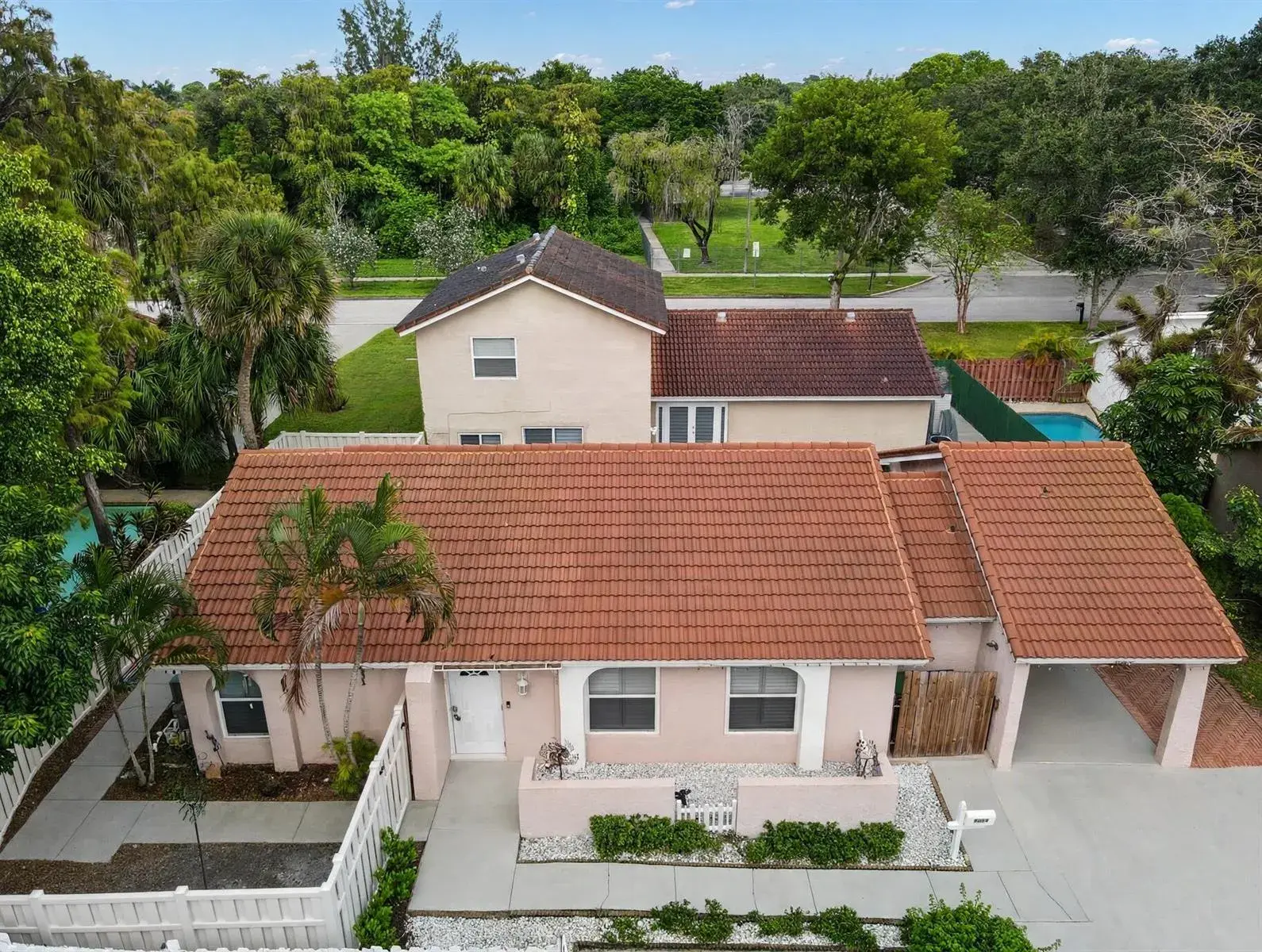 3 bedroom 2 bath Residential for sale at 9009 NW 13TH Court, Coral Springs FL 33071