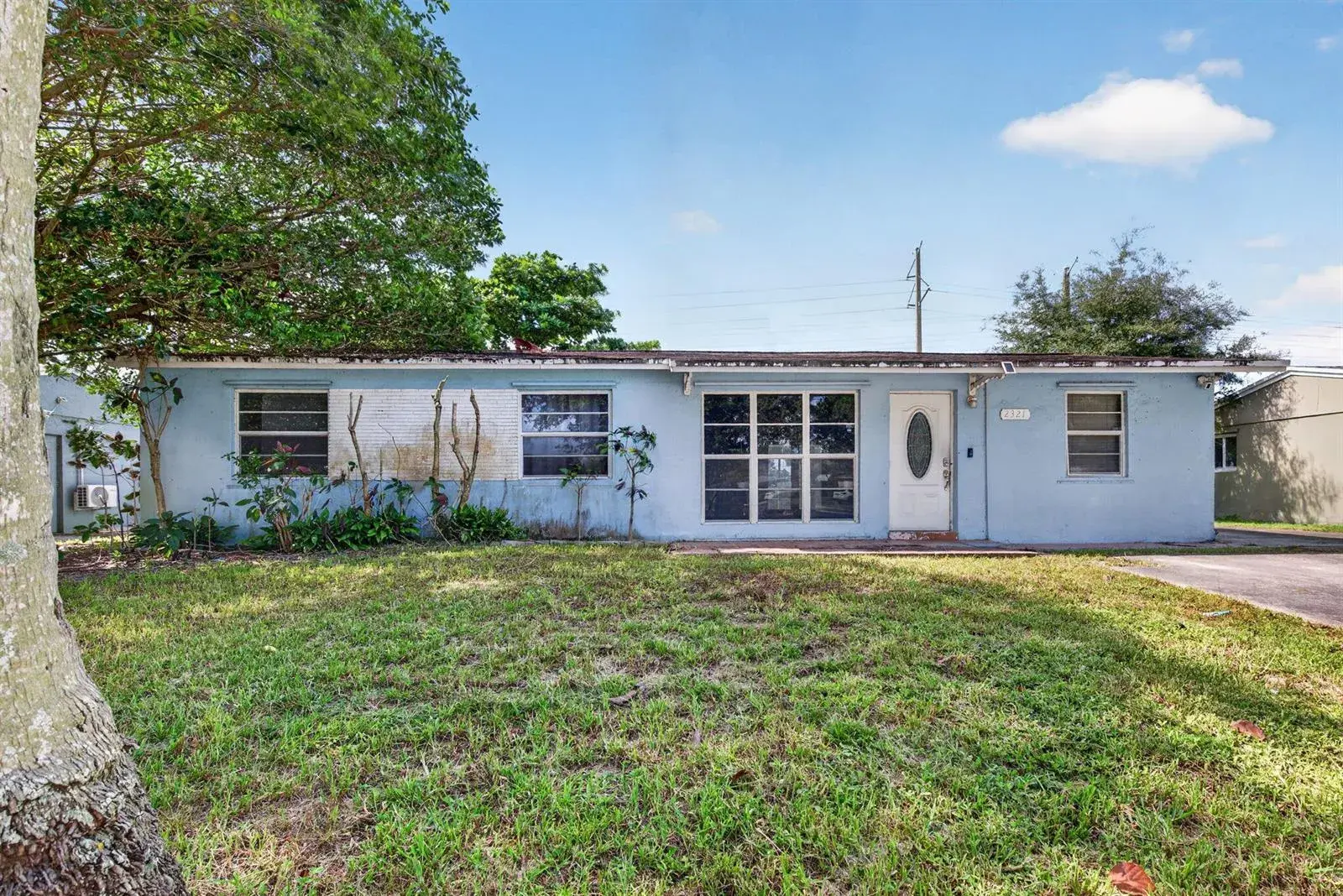 4 bedroom 2 bath Residential for sale at 2321 SW 50TH Avenue, Fort Lauderdale FL 33317