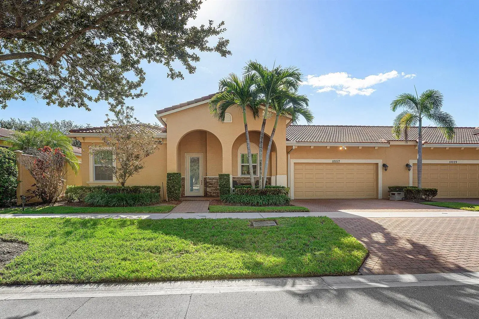 2 bedroom 2 bath Residential for sale at 10017 SW DUCCIO Lane, Port St. Lucie FL 34986