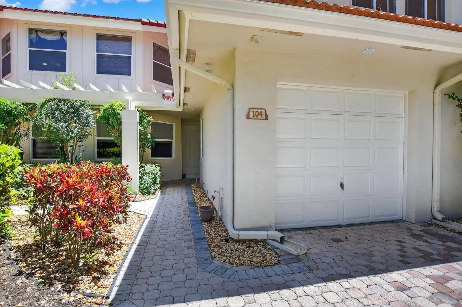 2584 Coco Plum Blvd # 104, Boca Raton FL 33496
