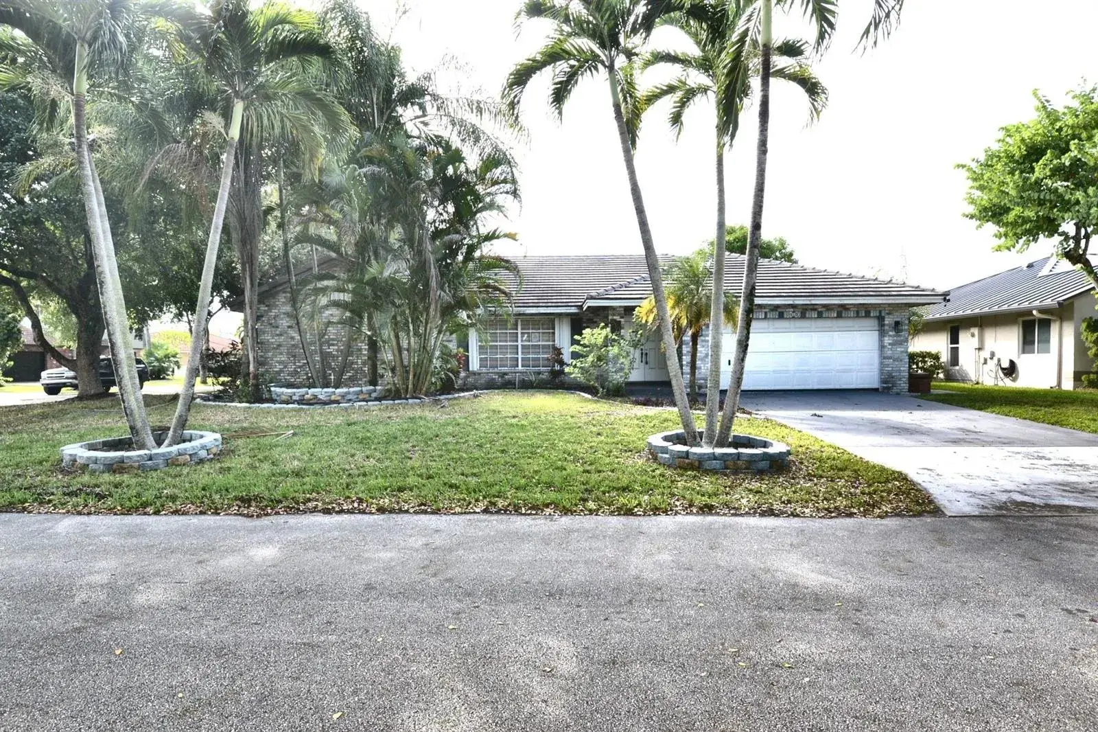 4 bedroom 2 bath Residential for sale at 5101 NW 47TH Avenue, Coconut Creek FL 33073