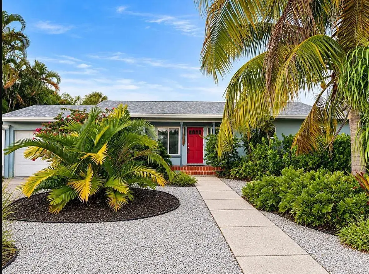 4 bedroom 3 bath Residential for sale at 164 BRYN MAWR Drive, FL 33460
