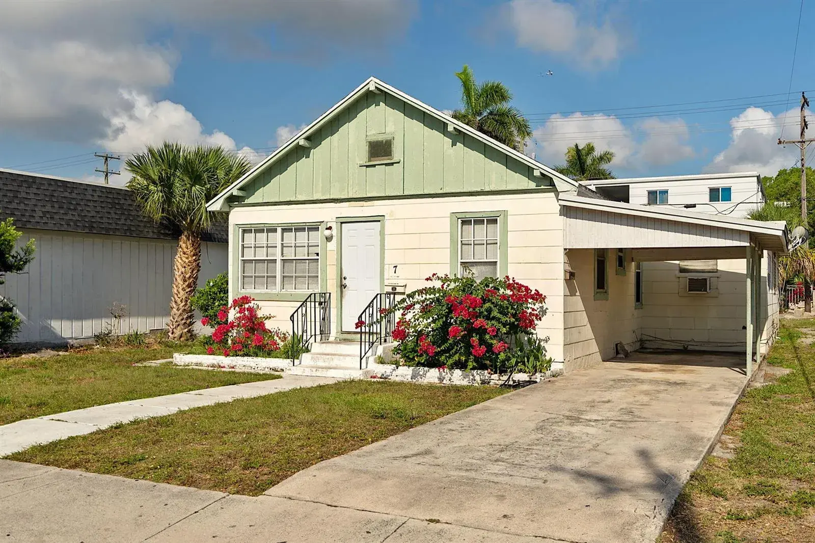 7 N C Street, FL 33460