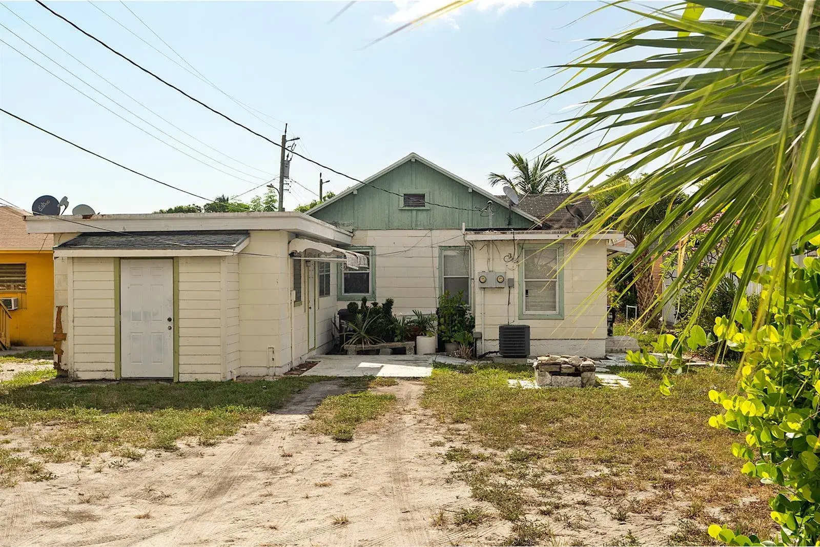 7 N C Street, FL 33460