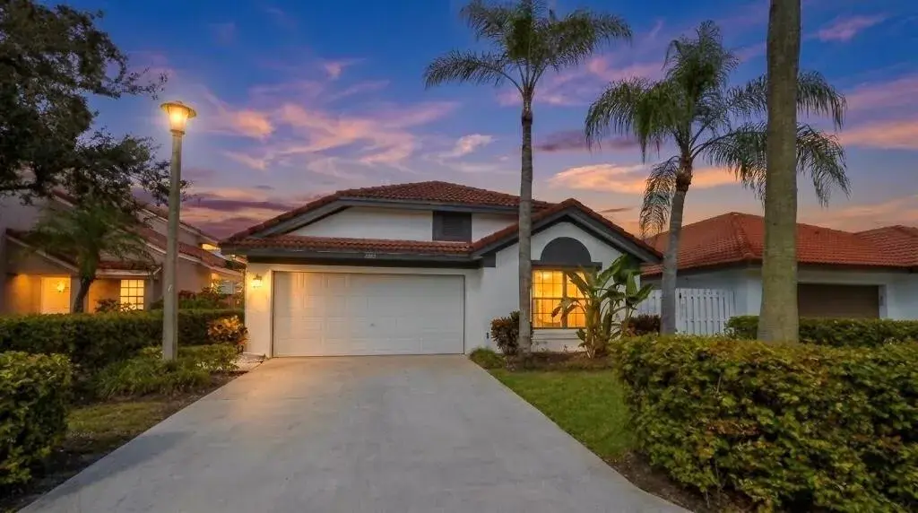 3 bedroom 2 bath Residential for sale at 9401 NW 18TH Drive, Plantation FL 33322