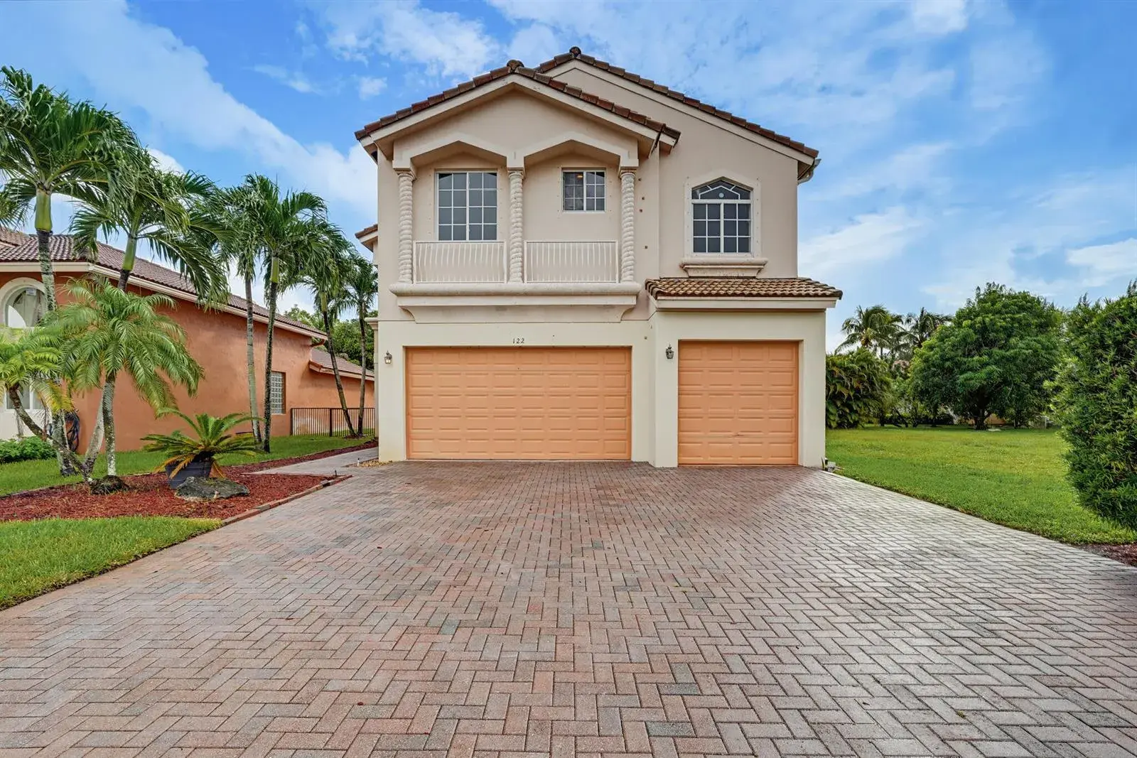5 bedroom 4 bath Residential for sale at 122 SARONA Circle, Royal Palm Beach FL 33411