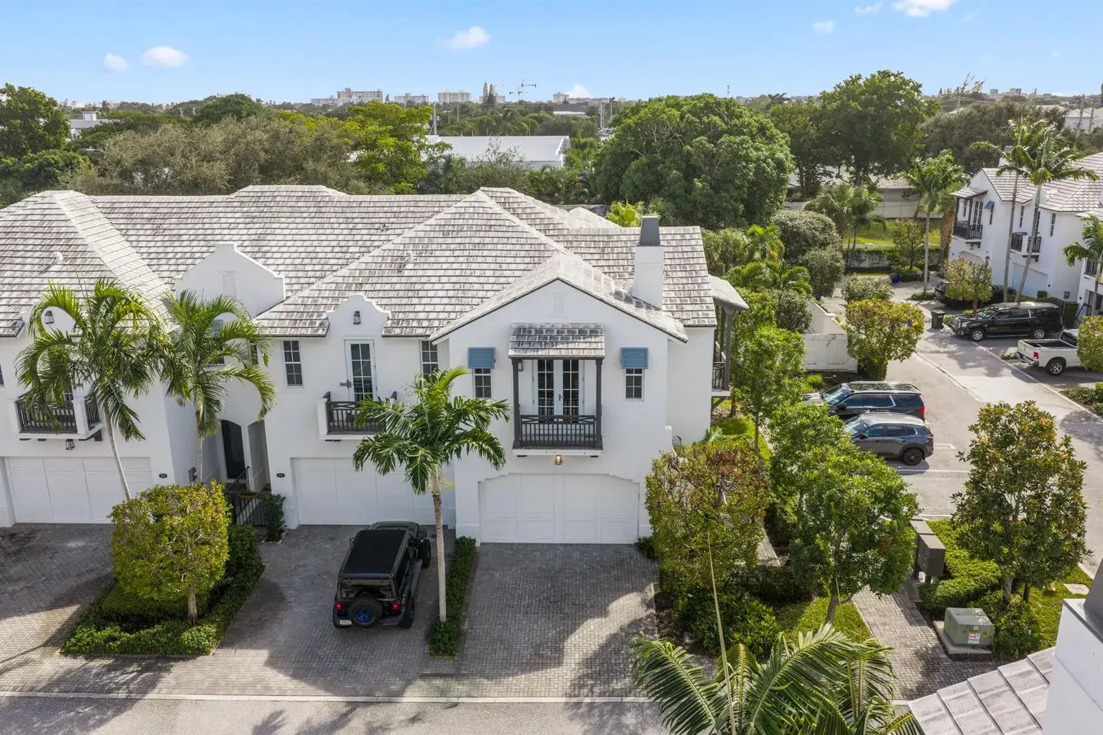 3 bedroom 2 bath Residential for sale at 914 St George Boulevard, Delray Beach FL 33483
