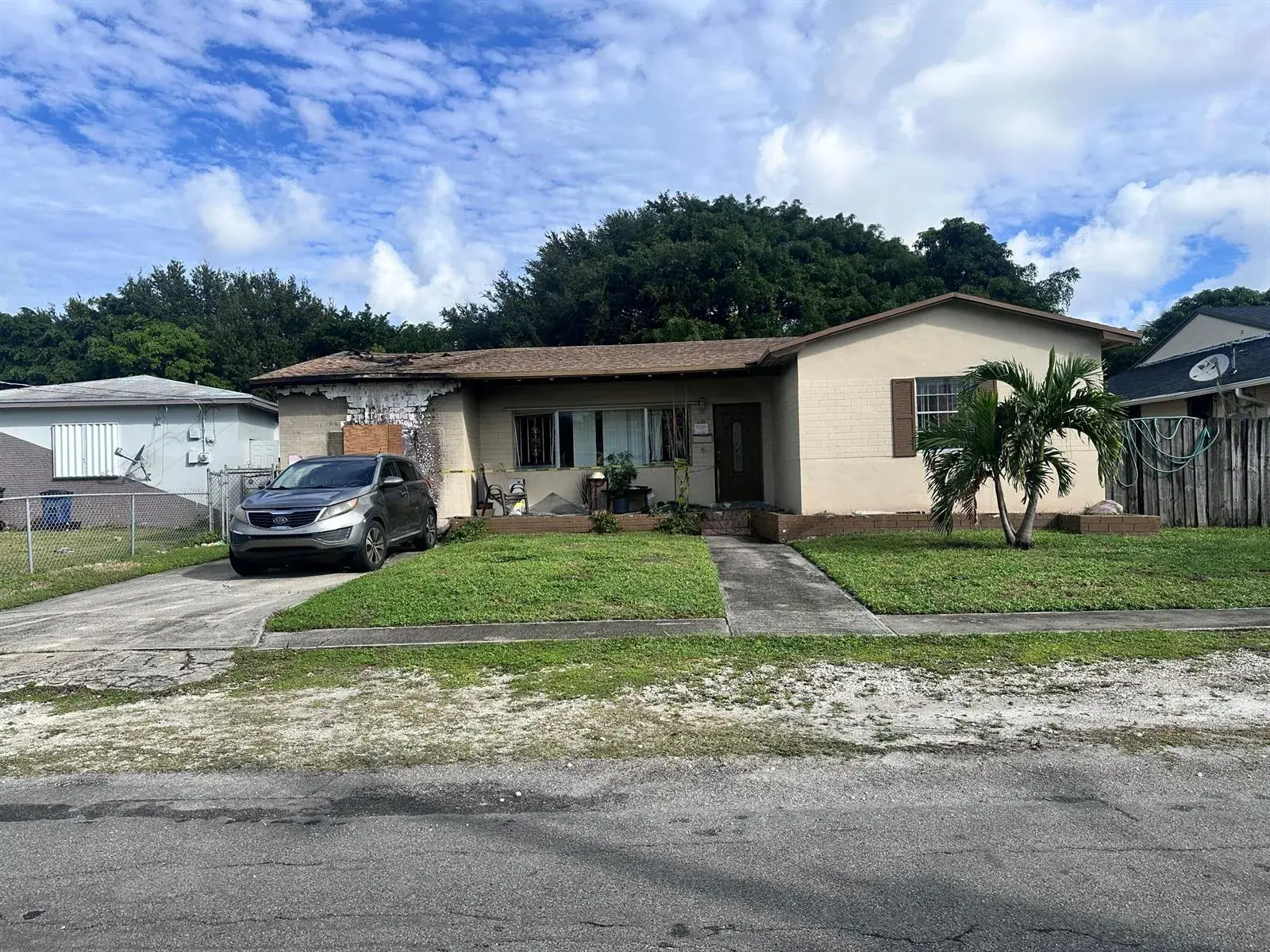 4 bedroom 2 bath Residential for sale at 712 NW 9TH Court NW, Hallandale Beach FL 33009