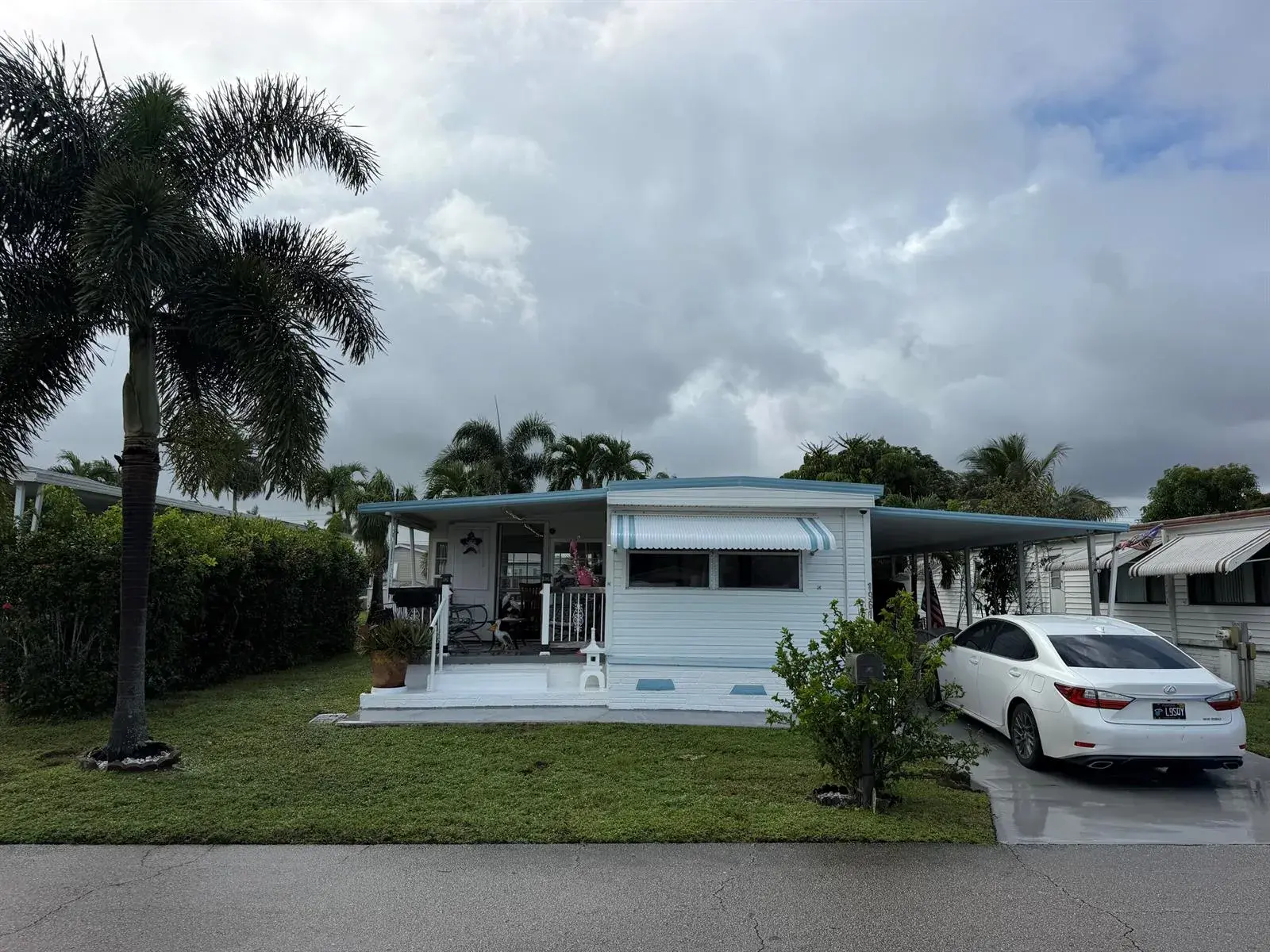 2 bedroom 2 bath Residential for sale at 1961 SW 84TH Avenue, Davie FL 33324