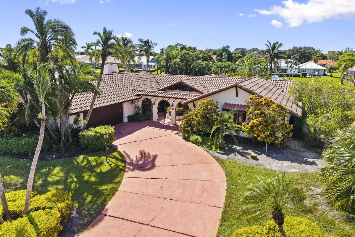 3664 SE FAIRWAY E, Stuart FL 34997