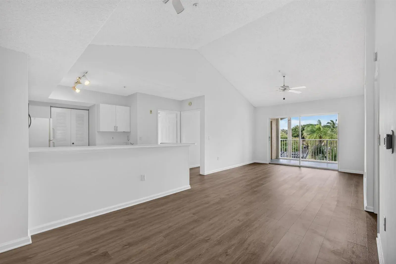 260 VILLAGE Boulevard # 5305, Tequesta FL 33469