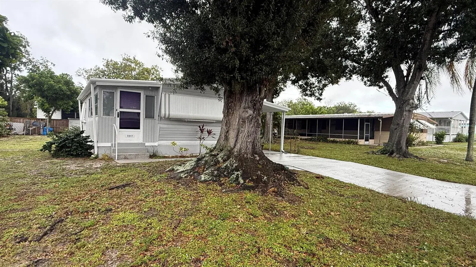 2 bedroom 2 bath Residential for sale at 7217 SE SWAN Avenue, Hobe Sound FL 33455