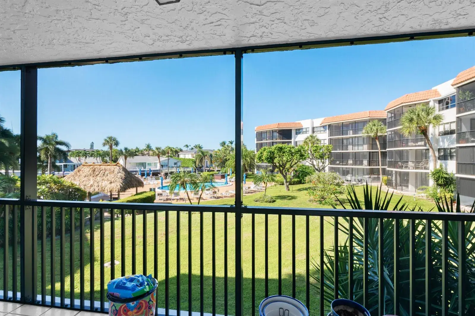 2 bedroom 2 bath Residential for sale at 800 Jeffery Street # 205, Boca Raton FL 33487