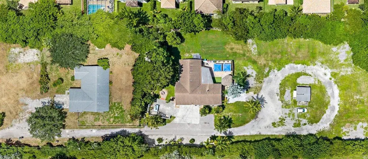 5681 De Soto Road, FL 33463