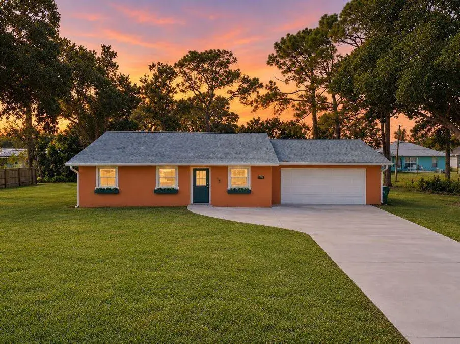2 bedroom 2 bath Residential for sale at 1030 ROSELAND Road, Sebastian FL 32958