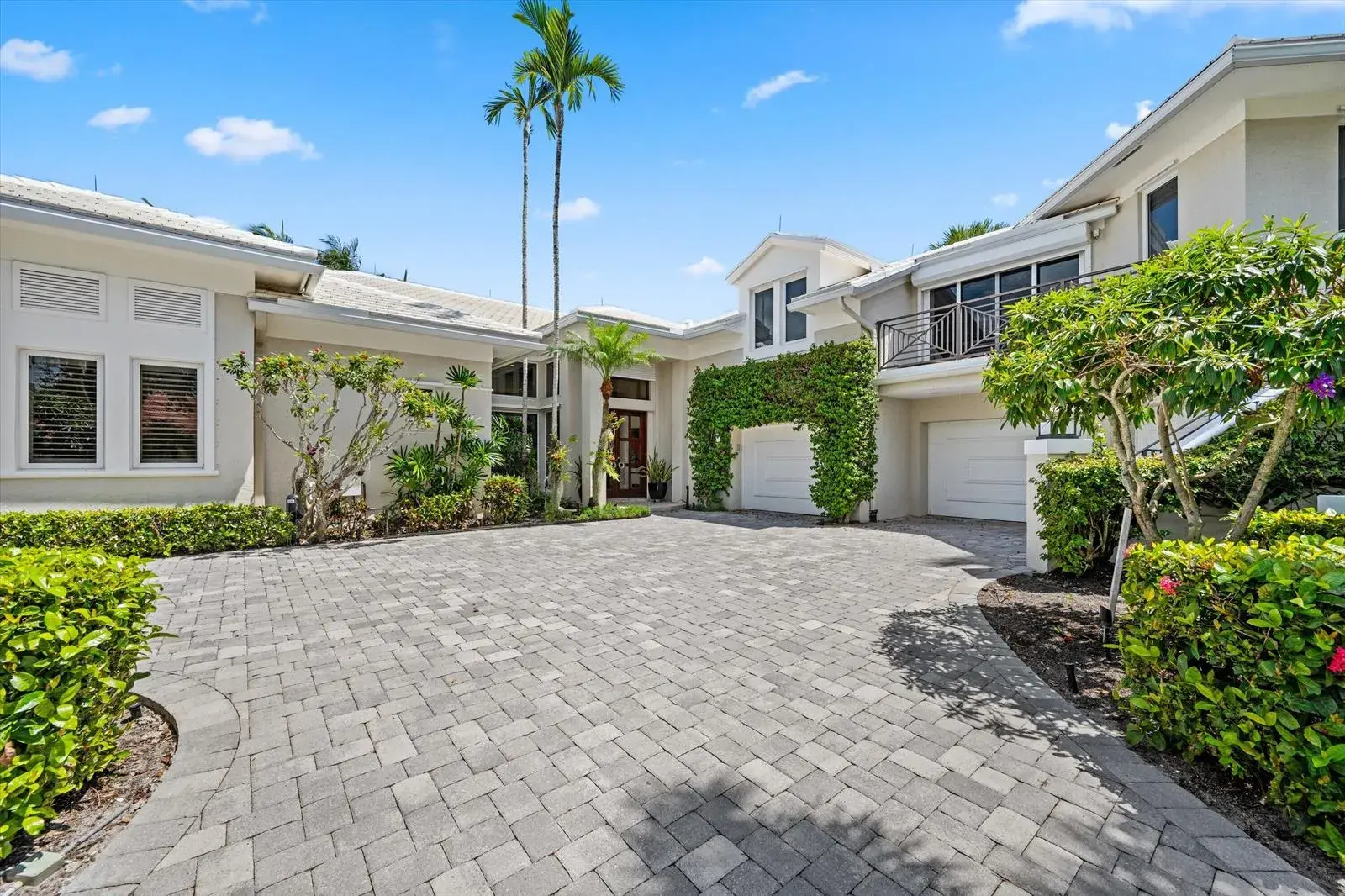 136 ECHO Drive, Jupiter FL 33458
