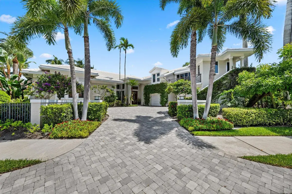 136 ECHO Drive, Jupiter FL 33458