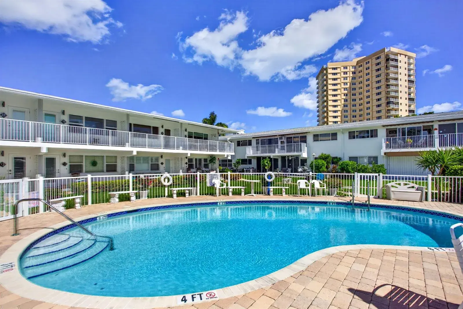 3216 SE 12TH Street # 28, Pompano Beach FL 33062