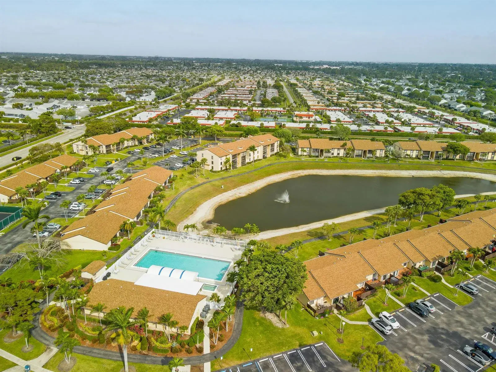 2 bedroom 2 bath Residential for sale at 823 SKY PINE Way # D, FL 33415