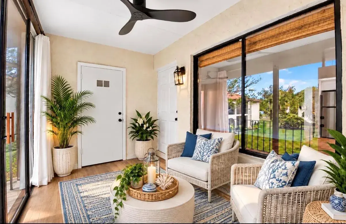 3561 Tall Pine Way # C2, FL 33463