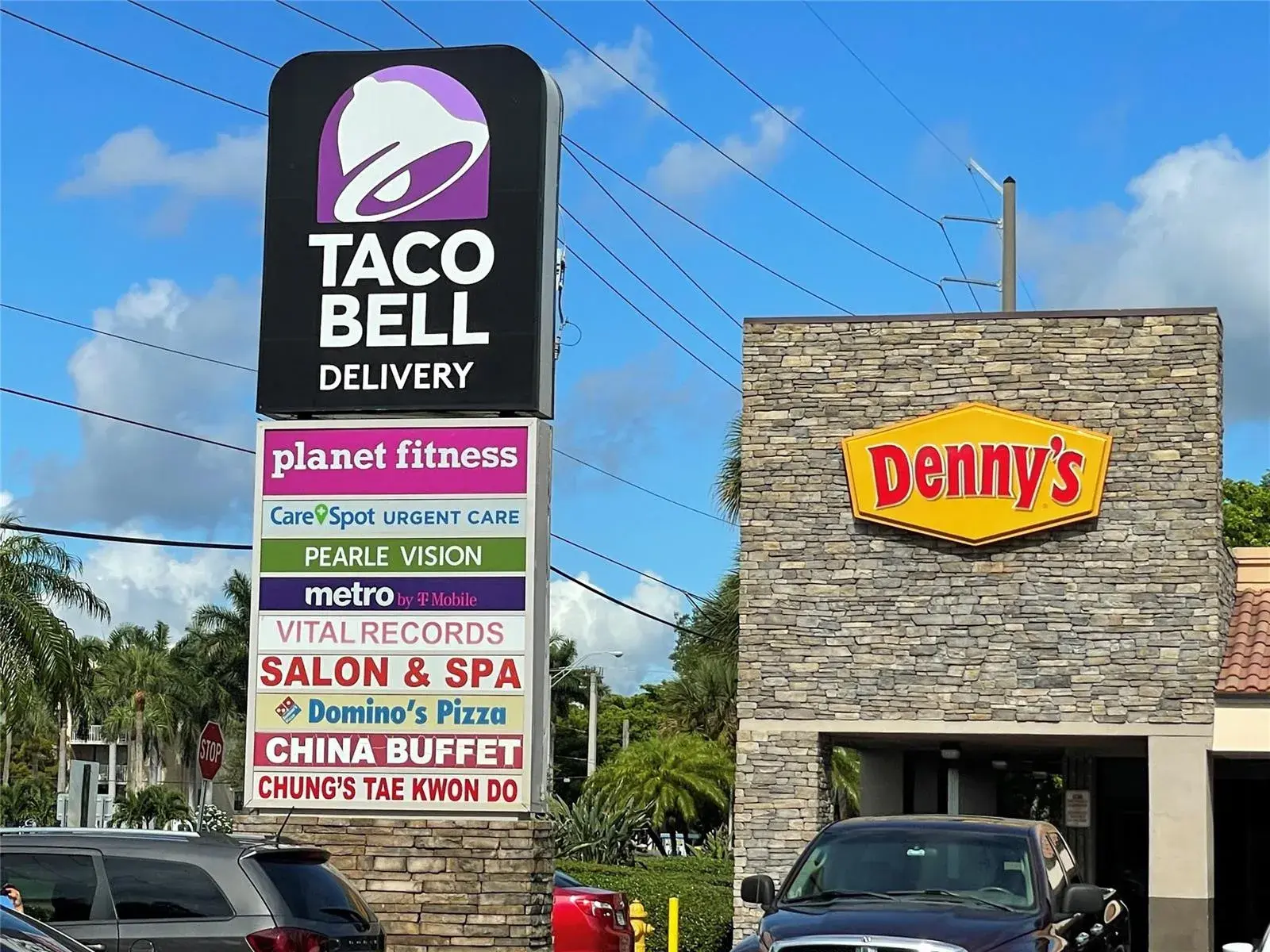 for sale at 18606 NW 67th Avenue, Hialeah FL 33015