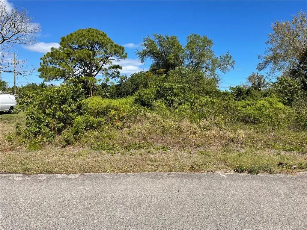 for sale at O BARCELONA AVE, Fort Pierce FL 34946