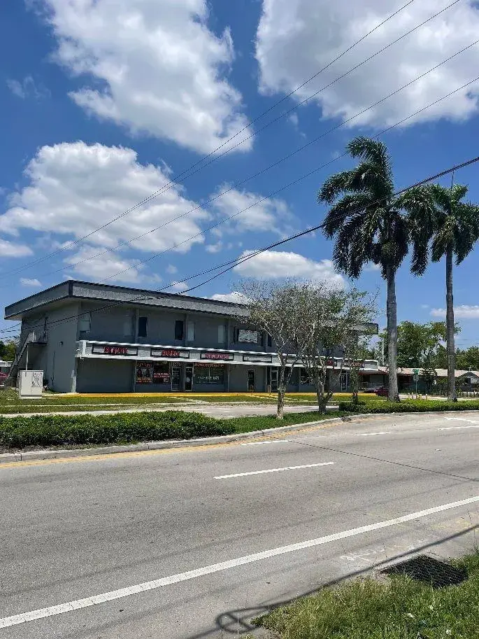 1075 Sunset Strip, Sunrise FL 33313