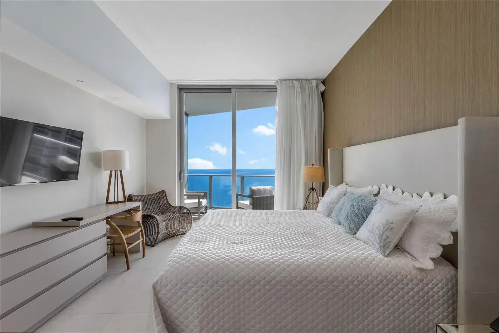 4111 S Ocean Drive, Hollywood FL 33019