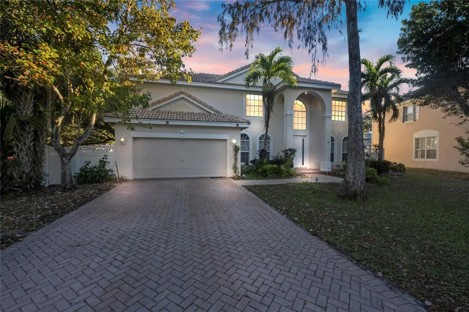 9526 NW 52nd Place, Coral Springs FL 33076