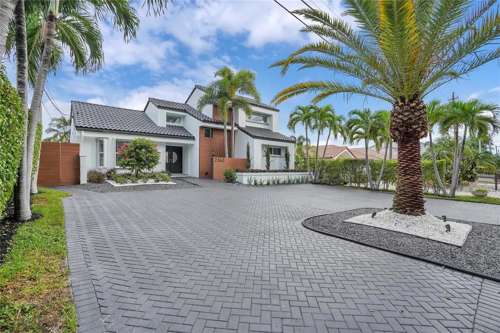 2363 SE 15th Street, Pompano Beach FL 33062