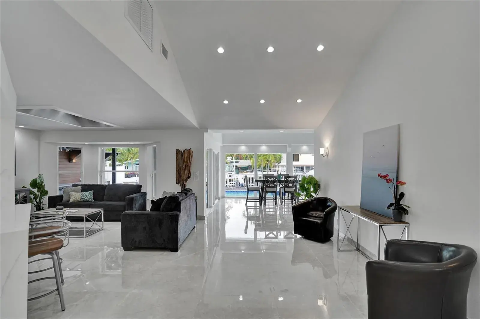 2363 SE 15th Street, Pompano Beach FL 33062