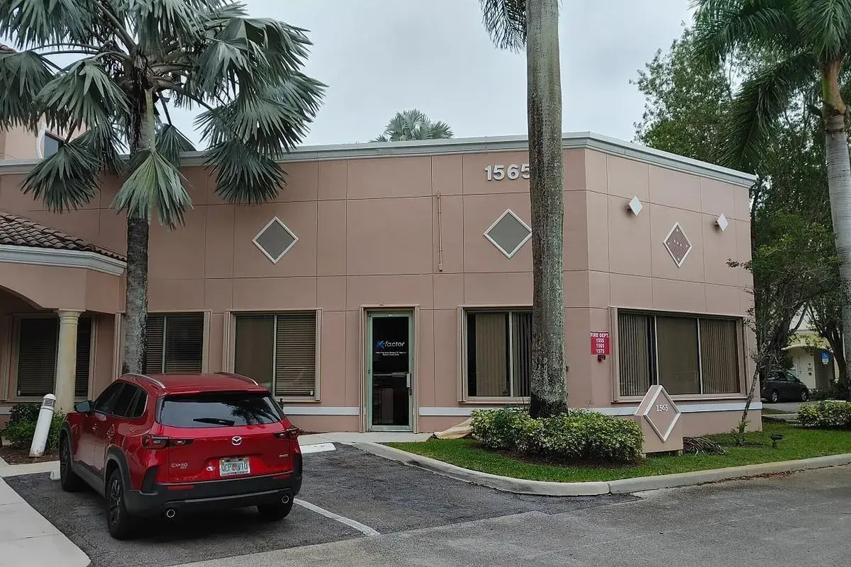 1565 N Park Drive # 104, Weston FL 33326