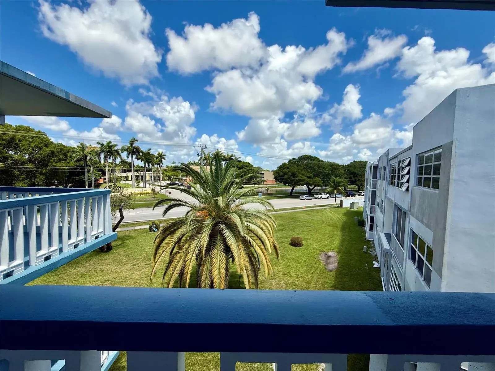 2300 Park Lane # 311, Hollywood FL 33021