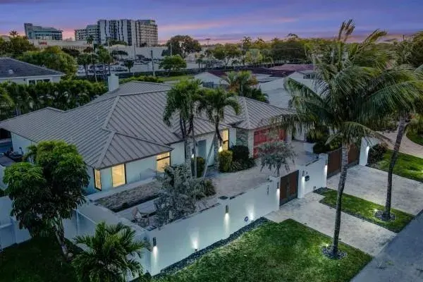 3 bedroom 3 bath Residential for sale at 2460 NE 36th Street, Fort Lauderdale FL 33308