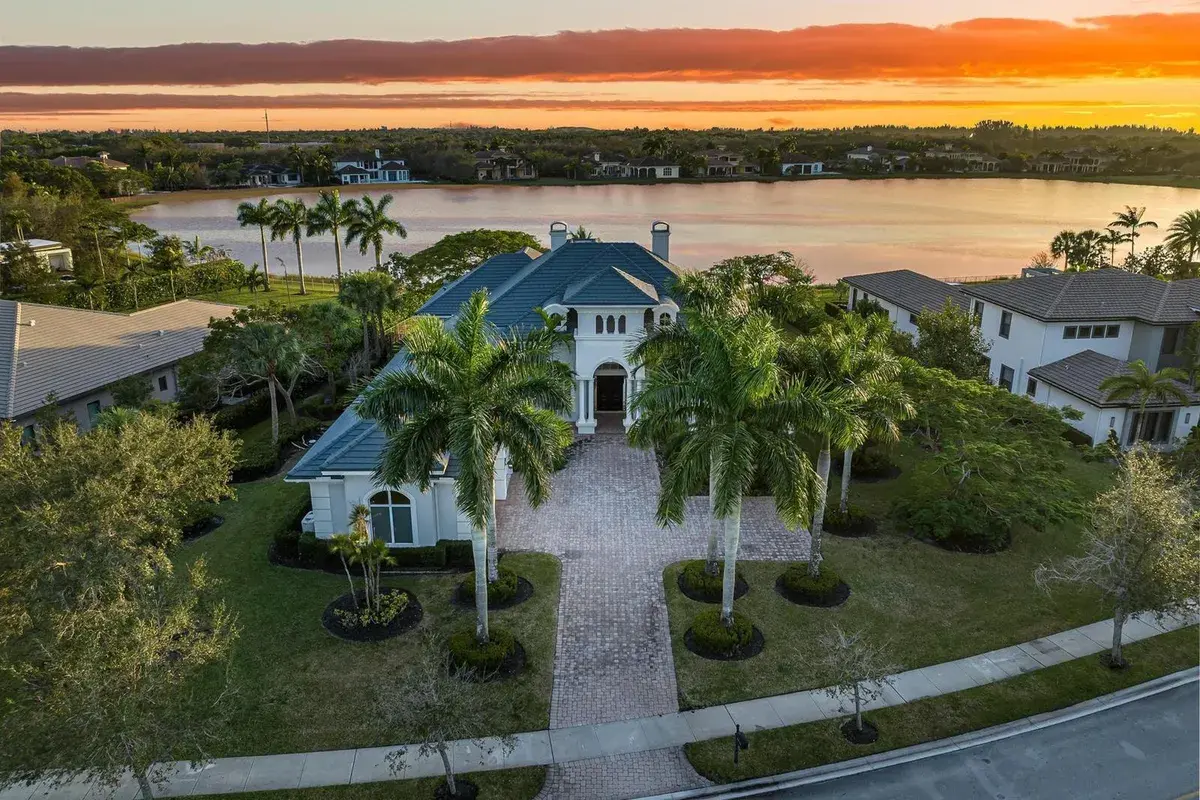 3111 Lake Ridge Lane, Weston FL 33332