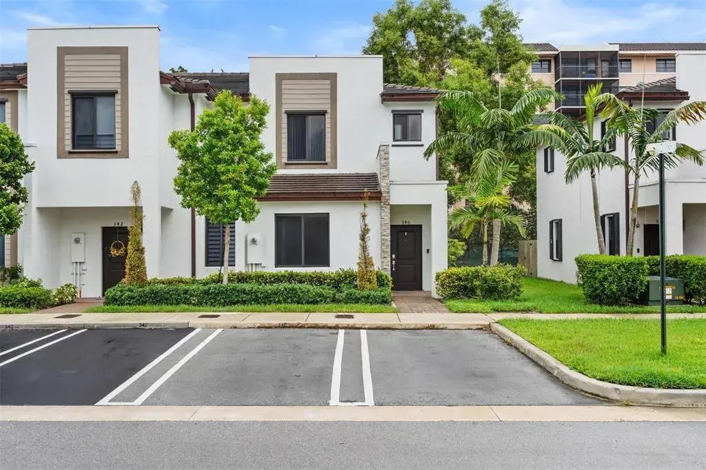 3 bedroom 3 bath Residential for sale at 340 NE 208th Terrace # 340, Miami FL 33179