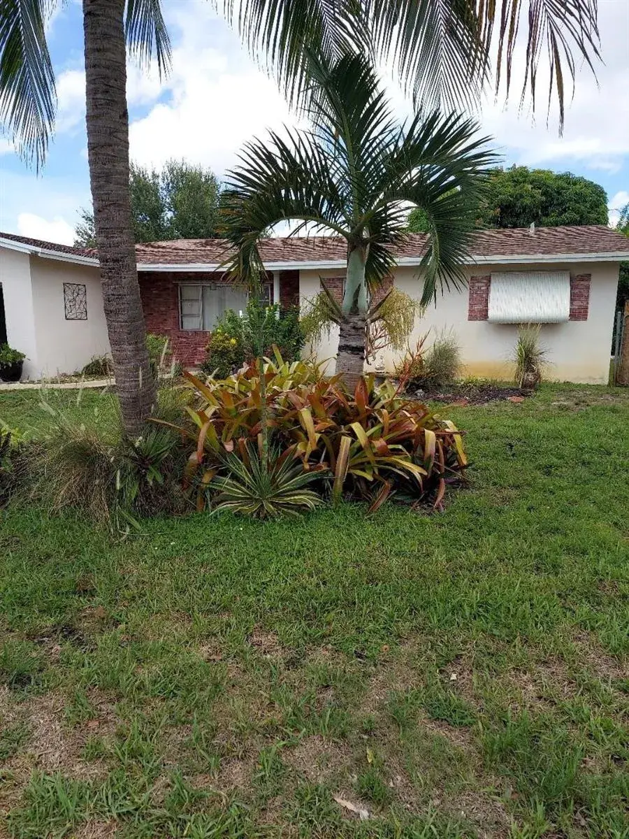 3 bedroom 2 bath Residential for sale at 1011 NW 45th Court, Fort Lauderdale FL 33309