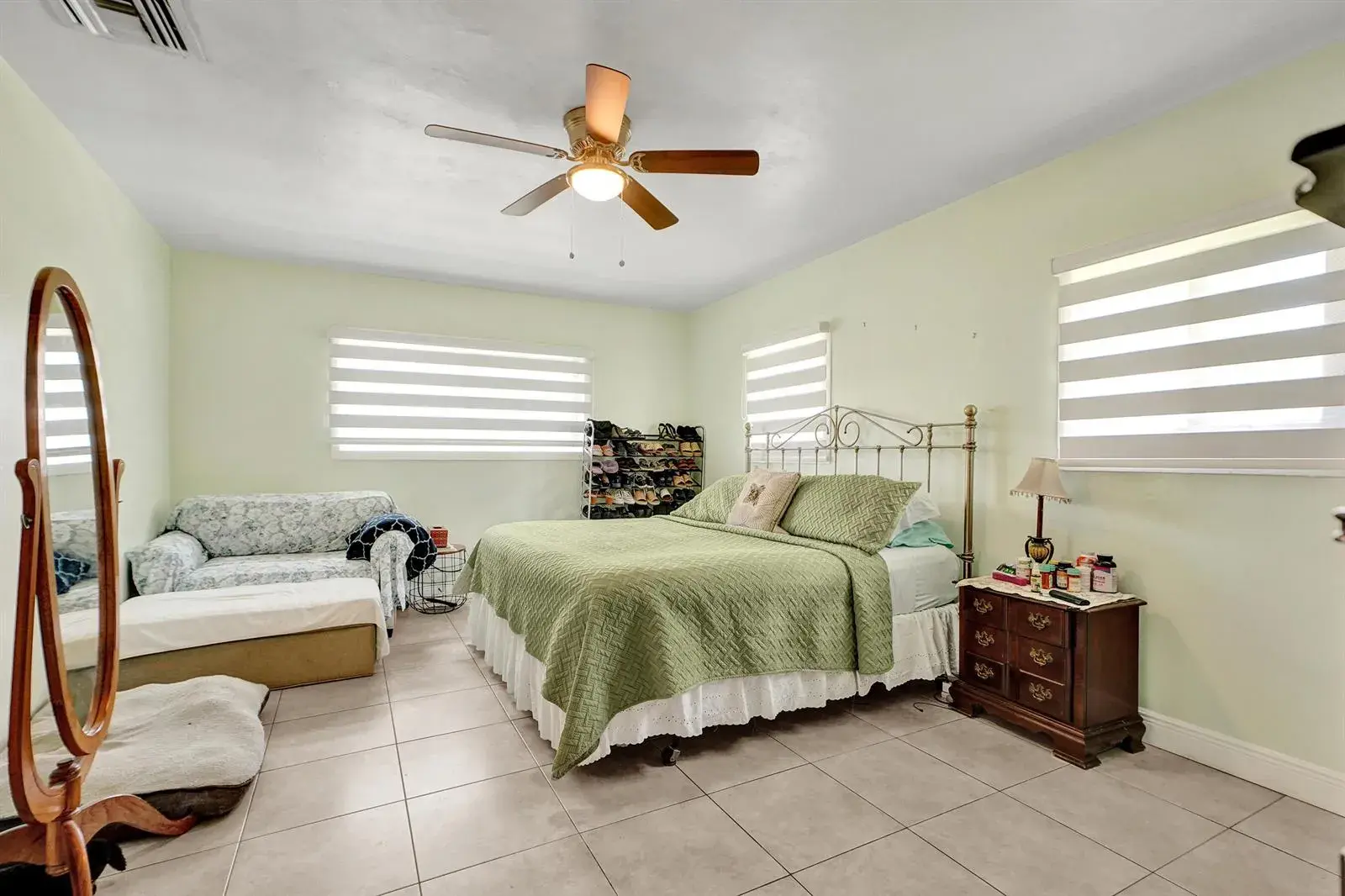 1070 NW 149th Street, Miami FL 33168