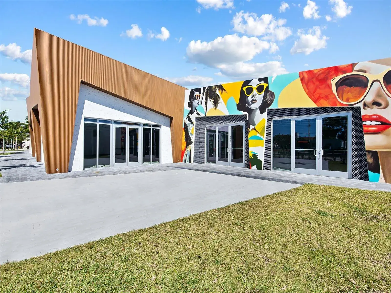 410 NE 1st Avenue, Hallandale Beach FL 33009