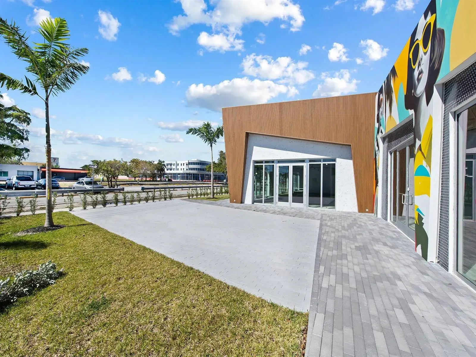 410 NE 1st Avenue, Hallandale Beach FL 33009