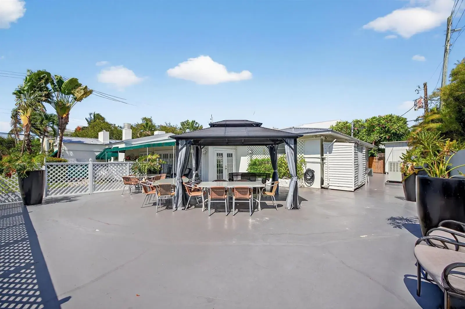 1700 NE 5 Street, Fort Lauderdale FL 33301