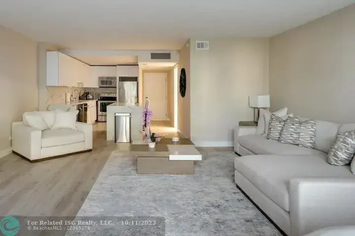2301 Collins Avenue # 327, Miami Beach FL 33139
