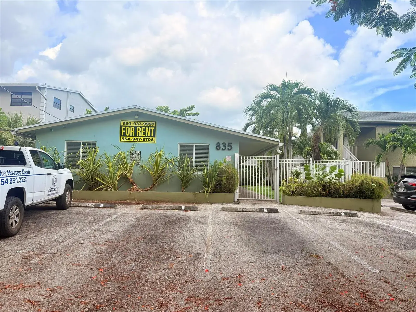 1 bedroom 1 bath Residential Lease for rent at 835 NE 18th Court, Fort Lauderdale FL 33305