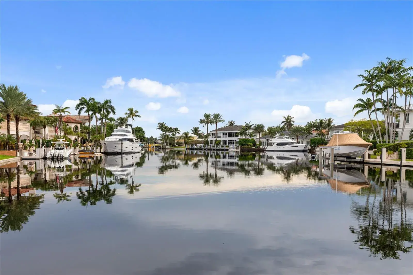 3211 NE 27th Avenue, Lighthouse Point FL 33064