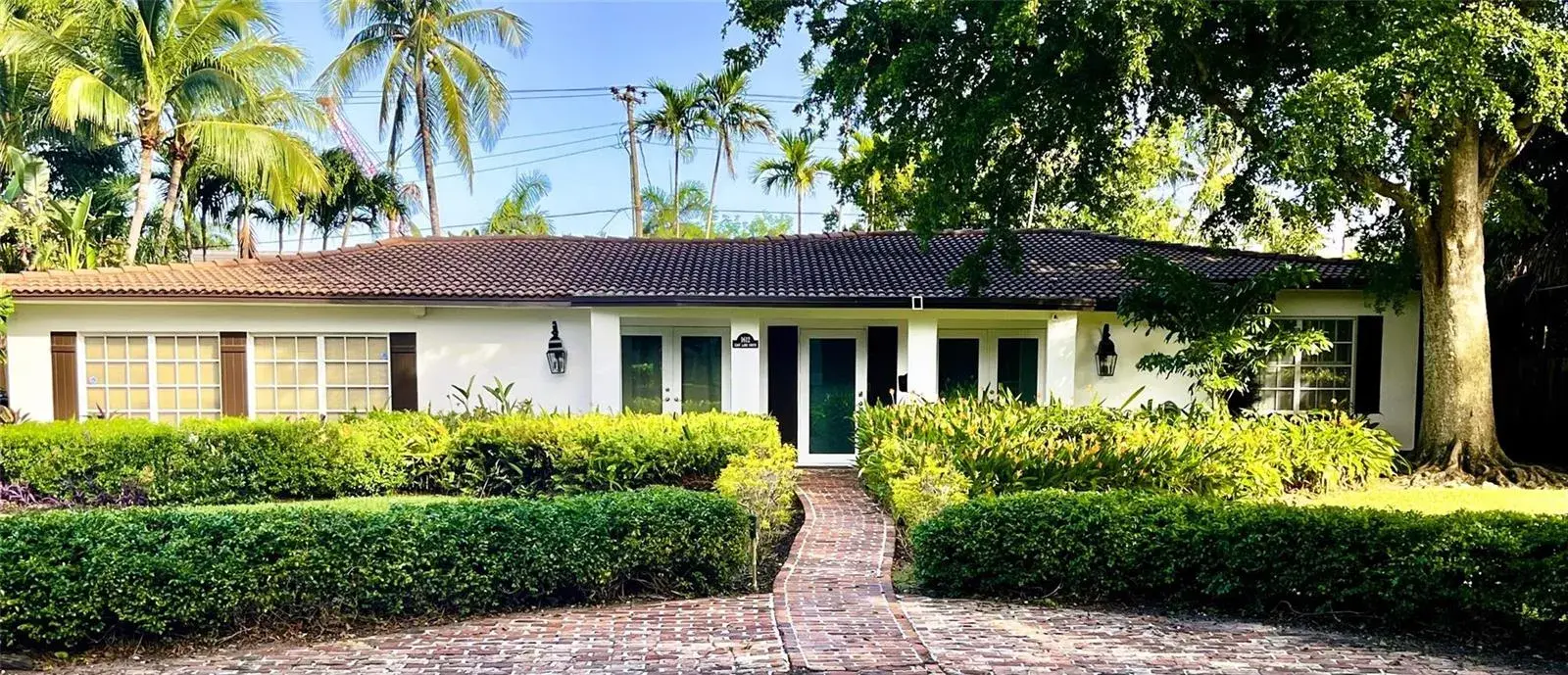 5 bedroom 3 bath Residential Lease for rent at 1612 E Lake Drive, Fort Lauderdale FL 33316