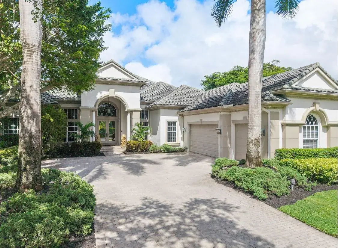 4 bedroom 4 bath Residential for sale at 10253 NW 66th Drive, Parkland FL 33076