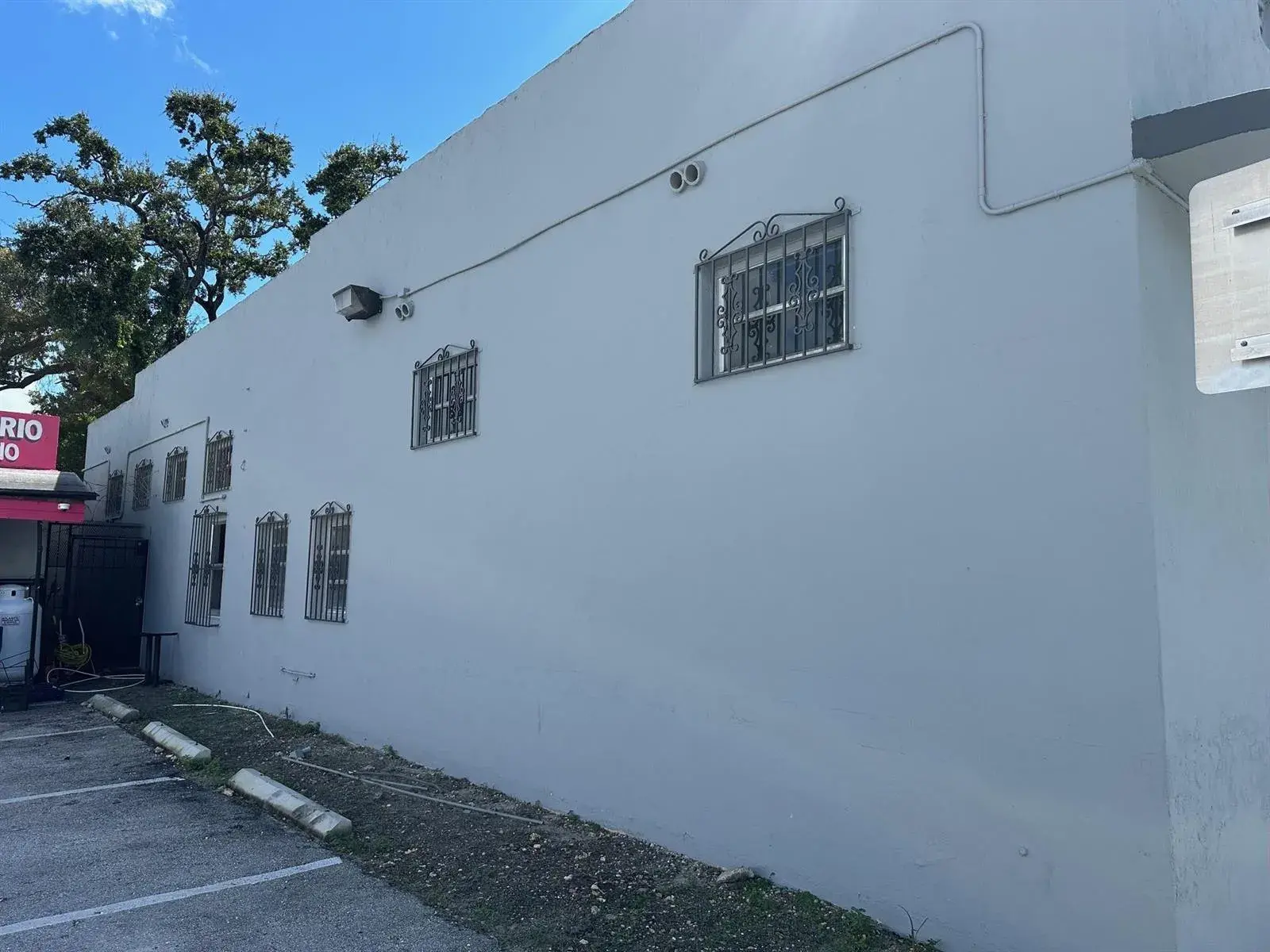 6815 NW 7th Avenue, Miami FL 33150