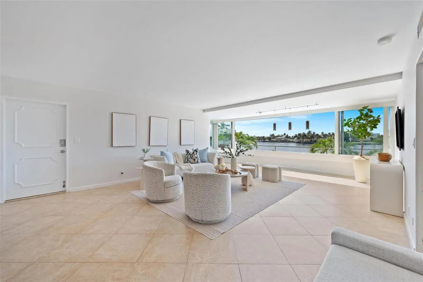 215 N Birch Road # 2b, Fort Lauderdale FL 33304