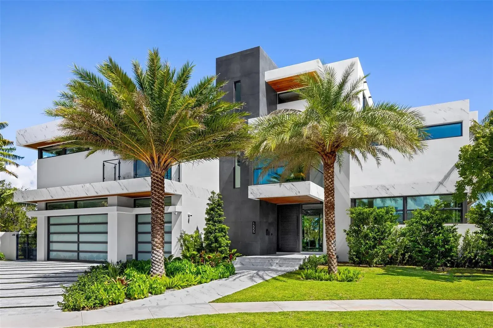 1555 SE 14th Court, Deerfield Beach FL 33441